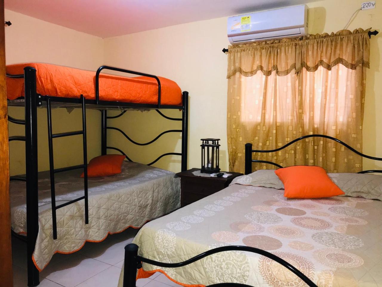 Casa Hostal Buenavista Barranquilla  Buitenkant foto